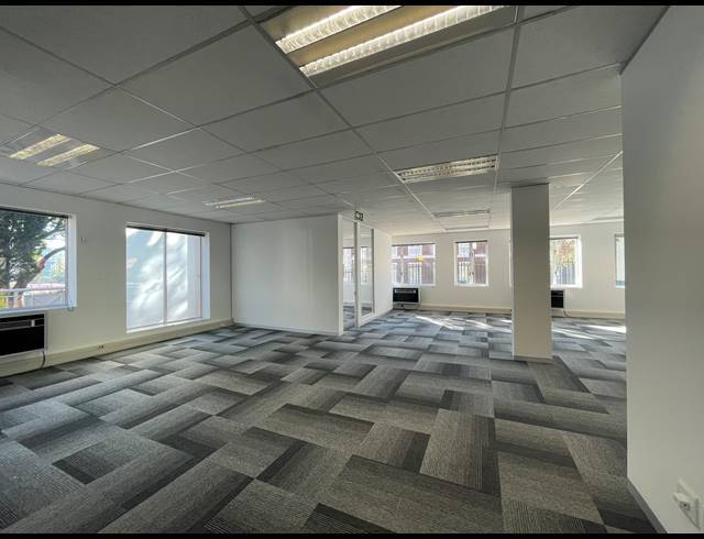 322M² OFFICE TO LET IN SANDTON CENTRAL